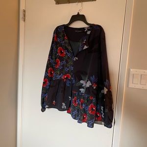 🎉🎉 Host Pick 🎉🎉 French Connection Blouse- Like New- Size L